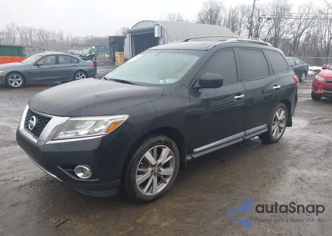 2013 Nissan Pathfinder Platinum z USA, uszkodzony, nr VIN 5N1AR2MM9DC626732